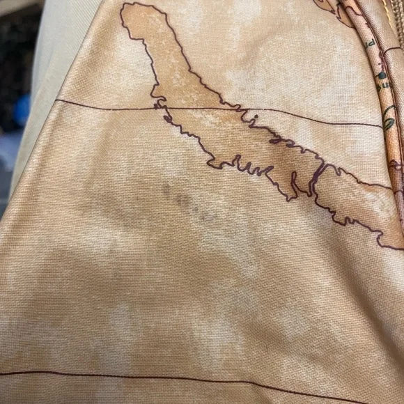 Alviero Martini Tan Map Print Sling Backpack Featuring United States - Picture 13 of 15